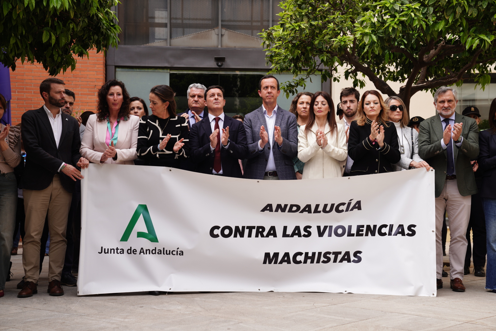 Unidad institucional en repulsa de la violencia machista. 